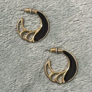 Elegant Black and Gold Hoop Earrings